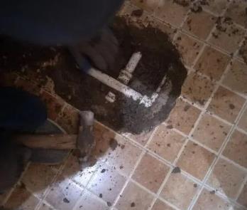 安乡卫生间漏水维修公司为您分享下卫生间渗水如何处理及注意事项